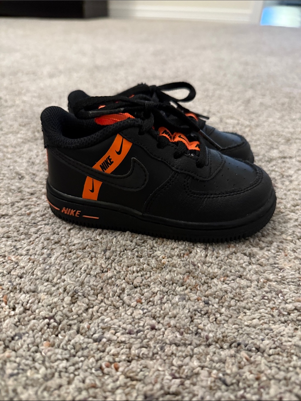 Nike Air Force 1 Low LV8 KSA black and orange Worldwide Pack Toddler 8